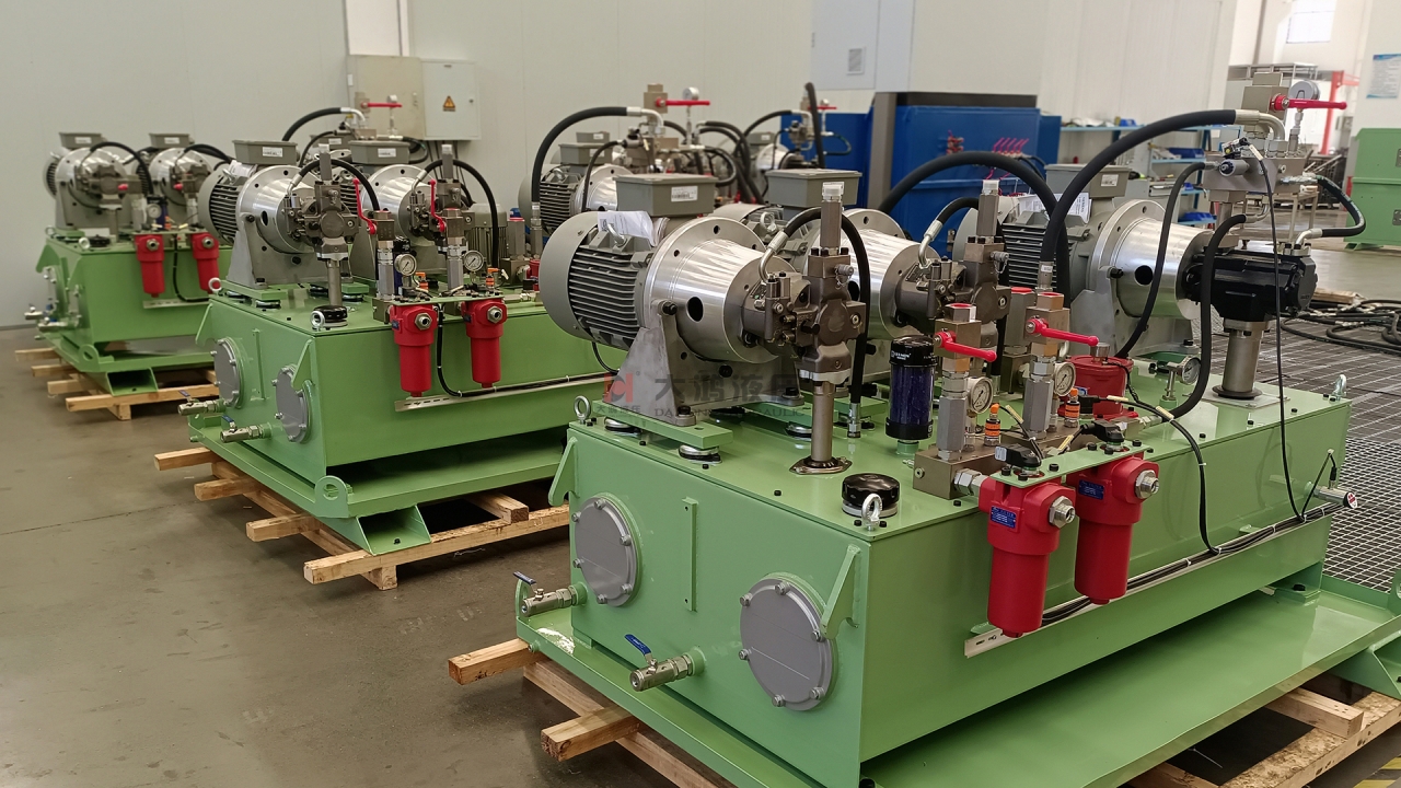 復(fù)卷機液壓系統(tǒng)